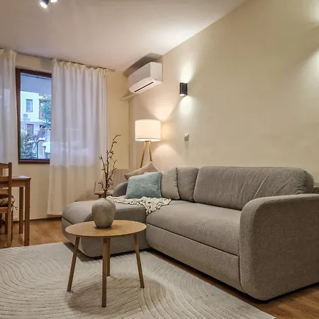 Relaxing In Kosara Near Lift By Flat Mаnager